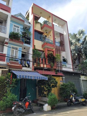 bán nr tại đ.lê lâm, 4pn, 5wc, 80m2, giá 11,9 tỷ, hàng hiếm tại tân phú, hot!