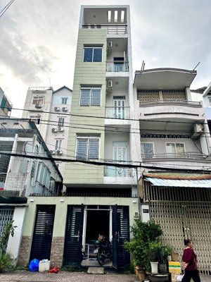 nhà nguyên căn mặt tiền đường tám danh 6 phòng ngủ 4 nhà vệ sinh đường oto rộng rãi