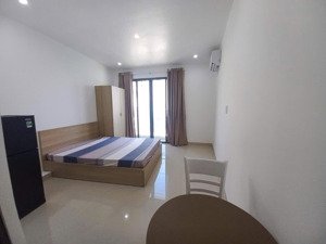 cho thuê phòng có ban công thoáng q4 gần cầu kênh tẻ, cầu ông lãnh, cầu calmette, đh luật