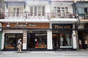 hot.hot.hot.cho thuê mbkd phố đinh lễ.diện tích 100m2,mt 4m,giá thuê 100tr mọi mô hình kinh doanh