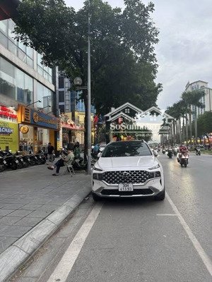 bán nhà khúc thừa dụ, cầu giấy 46m2, 12tỷ, thang máy, 24 chỗ đón đi chơi đầu ngõ