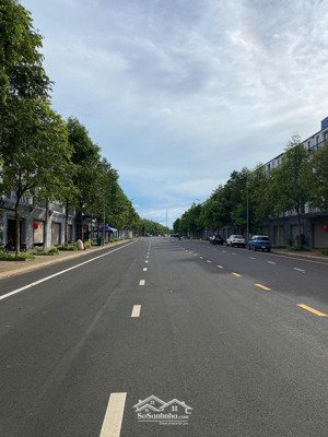 bán nhà 4 tầng siêu đẹp mặt tiền tôn đức thắng