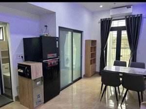 doanh thu 82tr/tháng - lụm thôi
- bán toà căn hộ 7 tầng có 13 phòng mặt tiền đường lư giang, hòa xu