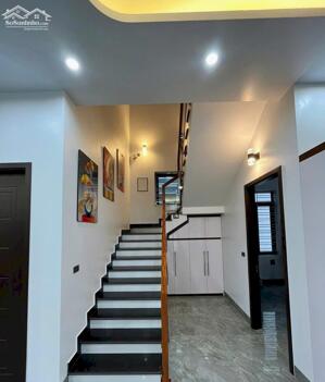 Nhà 2 tầng DT 7x15m giá 2.5 tỷ thương lượng tại Bến Lức Long An