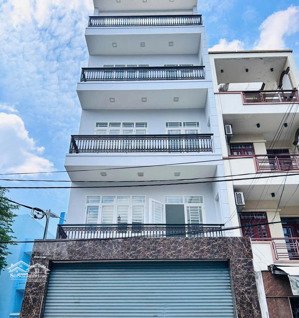 cần cho thuê nhà mặt tiền 89a đường chu văn an p.26 q.bình thạnh.