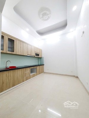 chính chủ bán nhà số 6 ngõ 68/102 cầu giấy-quan hoa-hà nội.dt 47m2 x5t.giá 12.5 tỷ