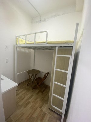 cho thuê căn hộ dịch vụ tại phố đi bộ khu manhattan p. long bình thủ đức. đi lại vô cùng thuận lợi