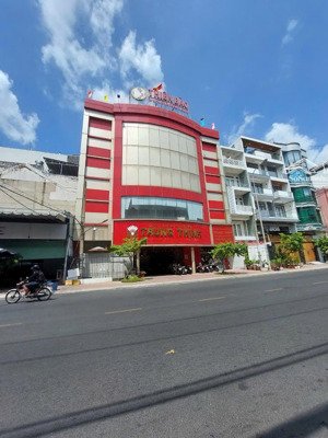 cho thuê tòa nhà nguyên căn kinh doanh mọi ngành nghề