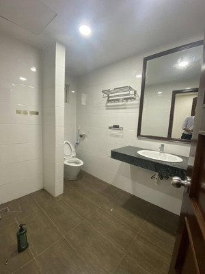 cho thuê phòng master full nội thất cc new sài gòn 4tr8