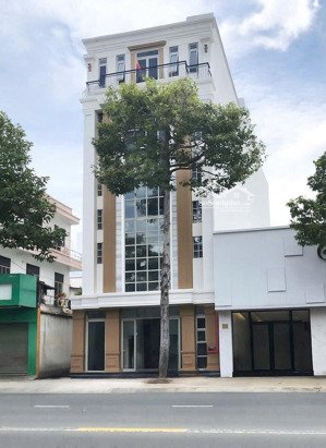 mặt bằng 1 trệt 5 lầu trung tâm bà rịa siêu đẹp cho thương hiệu lớn - spa - ngân hàng