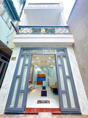 nhà đúc đẹplê văn quới giá chỉ 3.88 tỷ tl. dt 3,2x11m đúc btct 1 trệt 1 lầu 2pn, vay 80%