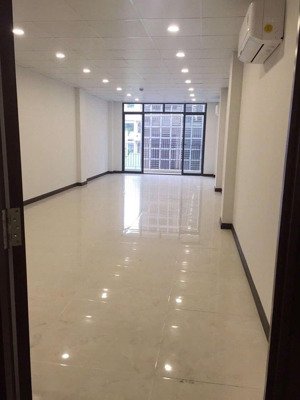 gấp! mt tô hiến thành - q10 (2 mặt tiền trước-sau), 4.5x40m giá 18 tỷ. hợp đồng thuê 287,496 tr/ th