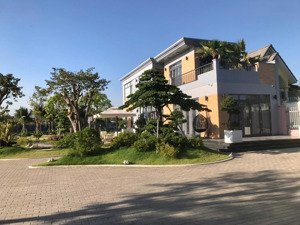 cần bán nhanh căn biệt thự vườn đường nguyễn thị tú, bình chánh, chỉ 41.5 tỷ.