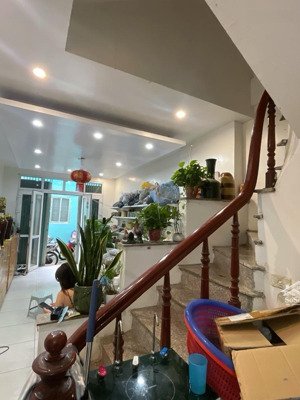 cần tiền bán gấp! nhà đẹp dương khuê ngõ thông, gần đh thương mại, vf3 vào 38m2*4t, chỉ 8 tỷ