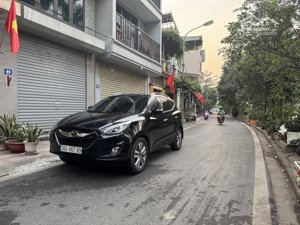 bán nhà vũ đình tụng. dt 68m2, mt 4,2m, 3 tầng dân xây, đang cho thuê, gần cầu vĩnh tuy, trường học