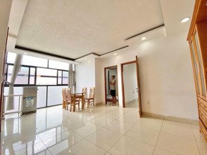 căn hộ siêu rộng 85m2 full nội thất thang máy ngay ngã tư bảy hiền ban công thoáng mát