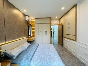 chính chủ bán nhà tập thể kim giang 80m2 lô góc, 2 thoáng, 3 ban công 3pn, 2wc, ngõ ôtô. có sổ