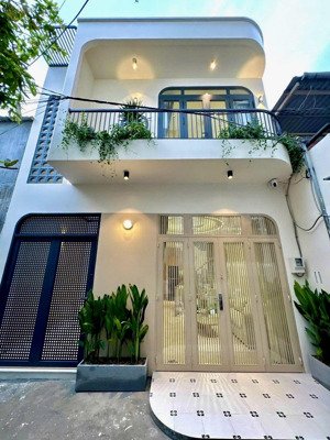 siêu phẩm nhà hai bà trưng-p võ thị sáu-q3,gần chợ,công viên,giá 4tỷ600tr/86m2,cho thuê 26tr/ tháng