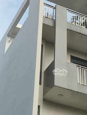 mặt tiền kinh doanh q6, bình phú, 8,6 tỷ, 43m2, 5 tầng, trệt, lửng, 2 lầu, sân thượng, 5pn