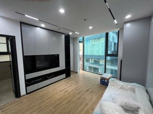 cho thuê căn hộ 1 ngủ 1 khách và 2 ngủ 1 khách tại 376 đường bưởi, ba đình, ô tô đỗ cửa