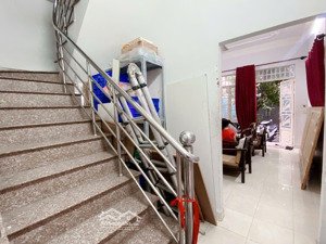 bán gấp trong tuần - bán nhà cách mạng tháng tám 136.6m² - 2 tầng - 18 tỷ - 131.8 triệu/m²