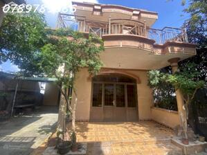 Bán đất 236m2 (100m2 thổ cư), hẻm xe máy cách QL51 80m. Trên đất có đến 2 căn nhà cũ