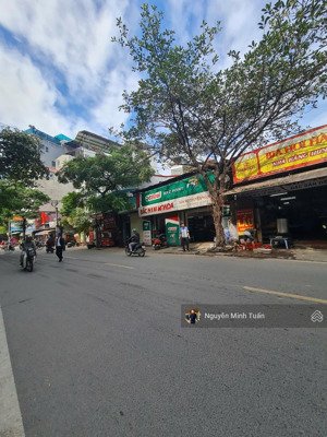 nhỉnh 13 tỷ sở hữu nhà đẹp cực gần phố hoàng văn thái, 42m2 x 4 tầng