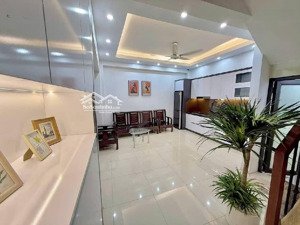 tây sơn -30m2 - 5 tầng - 8 tỷ ( nhà dân xây)