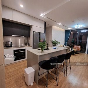 cần bán căn hộ 75m2, 2 ngủ 2 vệ sinh, full đồ đẹp, chung cư vinhomes metropolis. giá 13.2 tỷ