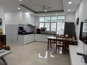 cho thuê căn hộ 2pn- góc fullnt- tầng cao- cc bellezaq7- dt 70m2- giá 10tr