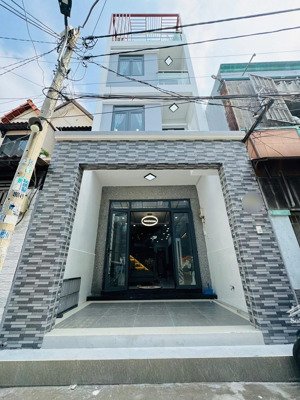 nhà 4 tầng quận 7 - nội thất cao cấp - ô tô đỗ cửa - sân thượng - chỉ 7 tỷ 450 tl
