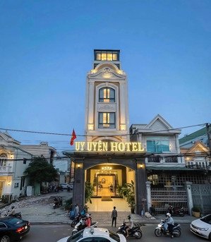 bán nhà nghỉ đường nội bộ vỉa hè p.11 tp.vũng tàu 208m 3lầu 20pn giá 11,9 tỷ tl