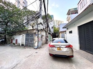 bán nhà riêng tại phan trọng tuệ, 6,8 tỷ, 33m2,6 tầng có ô chờ thang máy, ô tô đỗ cổng,