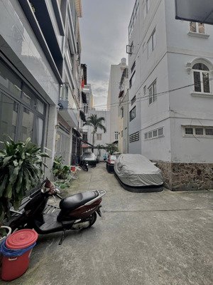 giáp phan xích long - phan đăng lưu, phú nhuận - hẻm ô tô 7 chỗ - btct 4 tầng 5 phòng