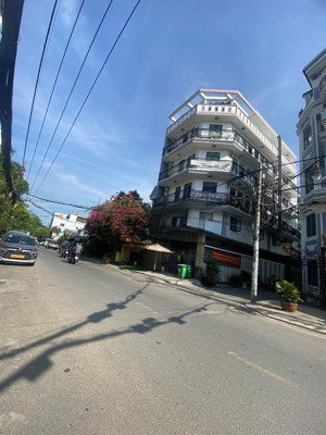 bán đất tặng c4 - đường nhựa 8m - 6x20m - ngay emart 2 nhỉnh 12 tỷ