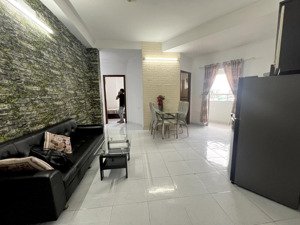 chung cư 2 phòng ngủ 2 nhà vệ sinh ban công thang máy ngay cầu chữ y