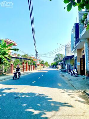 Đất Nam Phước- Sát Ủy ban - Gần chợ Huyện- Gần 100m2 nở hậu đường oto- Giá nhỉnh 700