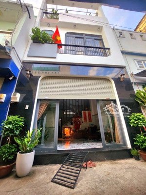 chỉ 5,8 tỷ - bán gấp nhà tân phú - 5x11 - hẻm xe hơi - ngay lê trọng tấn - gần aeon - giáp bình tân