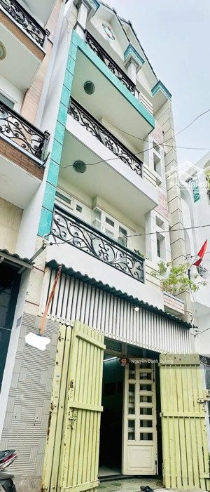 hộ khẩu cầu giấy - dân xây chắc chắn - 60m2, 5 tầng, mặt tiền 4,5m - 40m ra mặt phố - ô tô sát nhà