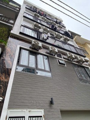 bán toà chdv dòng tiền 1 tỷ/năm - diện tích 70m2. mặt tiền 6m. xây dựng 7 tấng, pccc đầy đủ