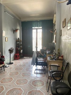 bán gấp trong tháng - bán nhà cộng hòa 80m² 3 tầng - 20.3 tỷ