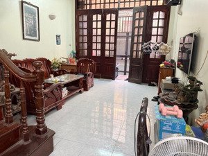 bán nhà phùng chí kiên, dt60m, mt5m, phân lô, ô tô tránh, kinh doanh, ô chờ thang máy.