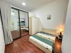 cho thuê gấp!!!! phòng 1 khách 1 ngủ cực đẹp tại mặt phố hàng bún, ngay gần phố cổ