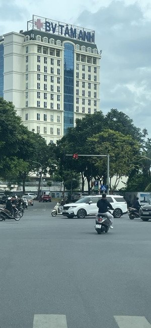 chinh chủ mặt phố ngô gia tự- long biên, nhà 2 mặt tiền, 220m2, mặt tiền 8m giá 57 tỷ