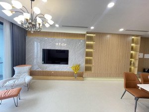 siêu rẻ! cần cho thuê chcc 3n the zei. lh ( e quyên)