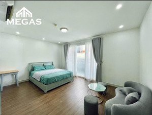 cho thuê căn hộ 1pn tách bếp bancol, thang máy hầm xe, rộng 45m2 gần toà nhà viettell q10