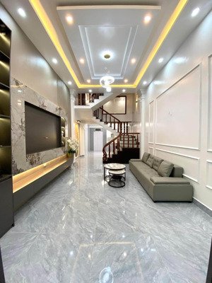 35m hơn 9 đồng nhà phân lô ô tô đỗ 50m bán kính 500m công viên trường học chợ