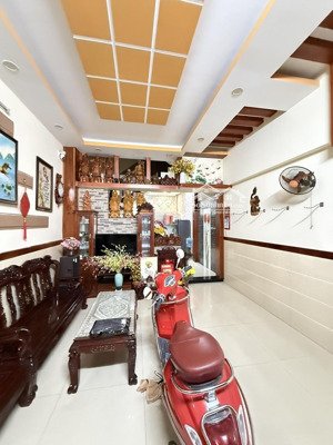 hẻm 1/ - nhà thiết kế - gần nguyễn bá tòng_dt68m2 n4.3m*4tầng đúc btct - nội thất xịn - nhỉnh 8 tỷ