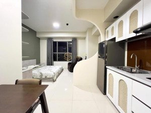 studio full đẹp tầng trung căn hộ cao cấp the sunavenue cần bán nhanh