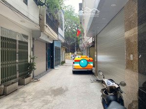 bán nhà mới ngõ 133 xuân thuỷ, 46m2, 7 tầng thang máy, mt 4m, gần phố, 2 thoáng, nhỉnh 15 tỷ